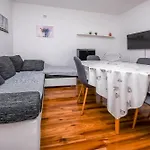 Apartman Slavica *