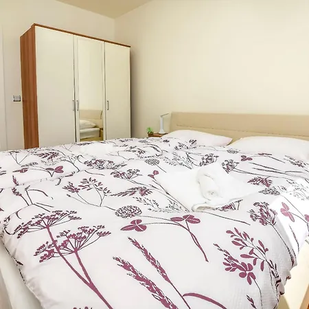 Apartment Slavica *