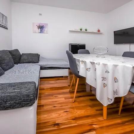 Apartment Slavica *