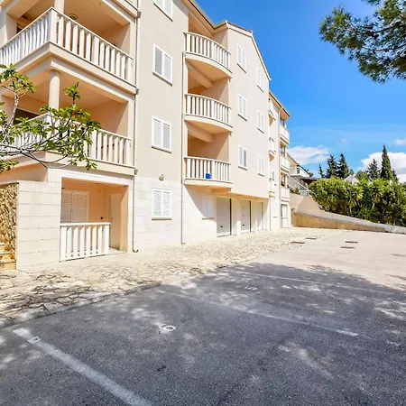 Apartment Slavica Rogoznica (Sibenik-Knin)